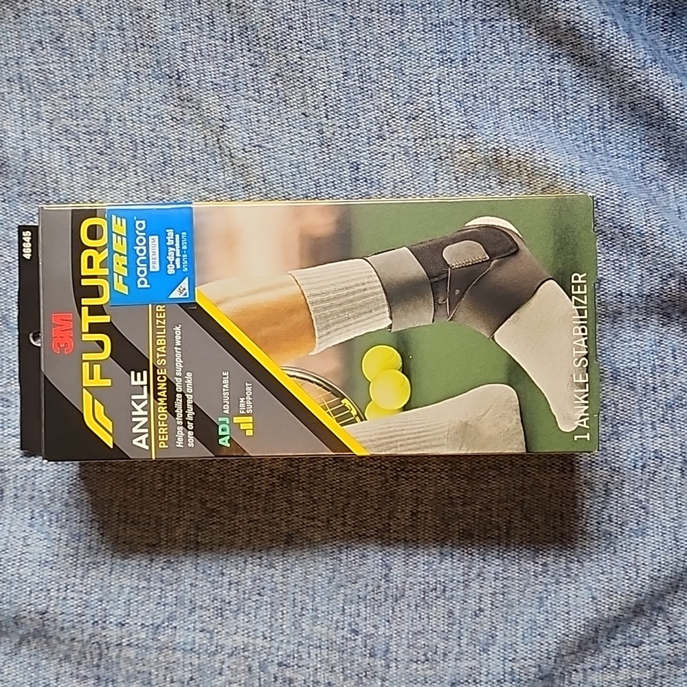 NWT Futuro Ankle Stabilizer Adjustable Size in Black - Picture 10 of 10